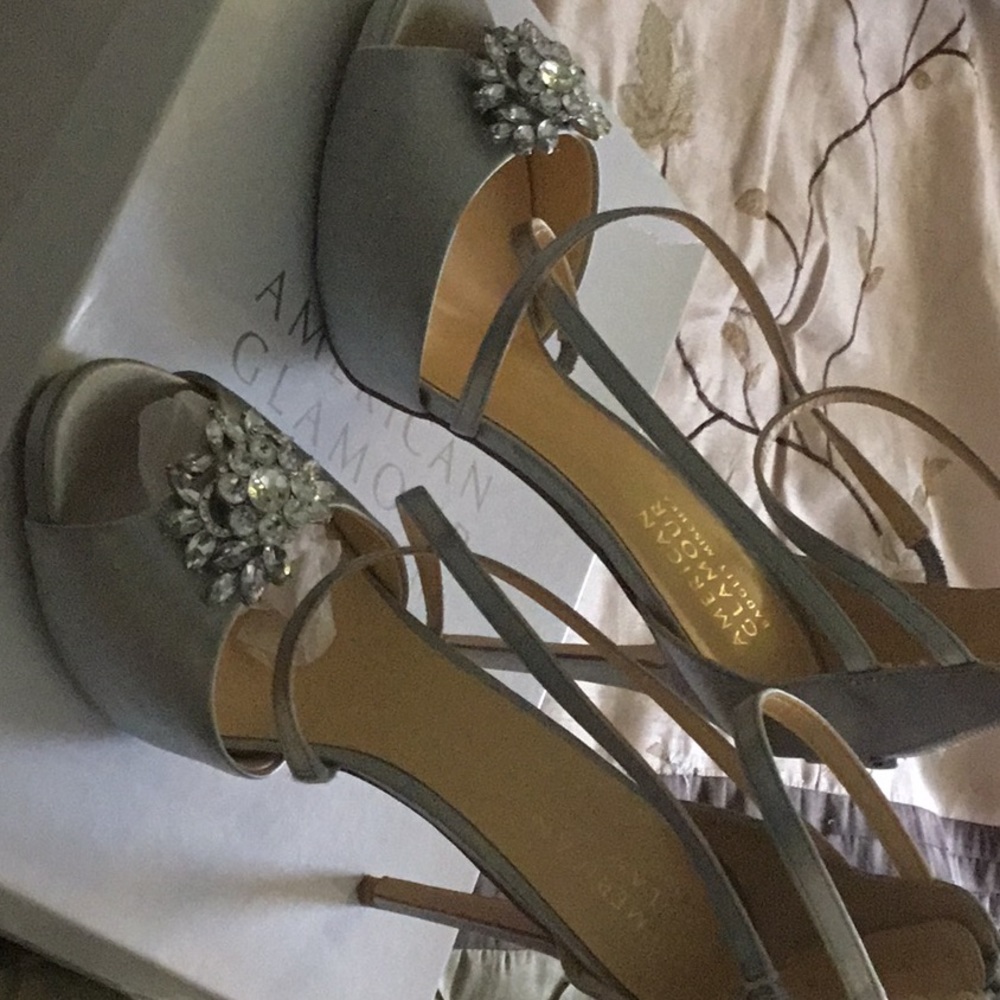 Badgley Mischka shoes